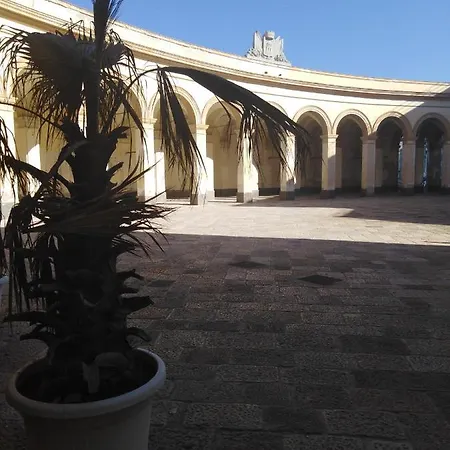 Trapani Home Apartamento *